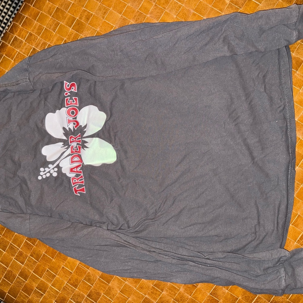 Trader Joe's Women's Long Sleeve Graphic Tee - Charcoal